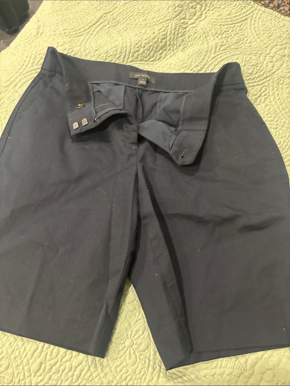 ANN TAYLOR Womens Navy Dress Shorts NWOT!!